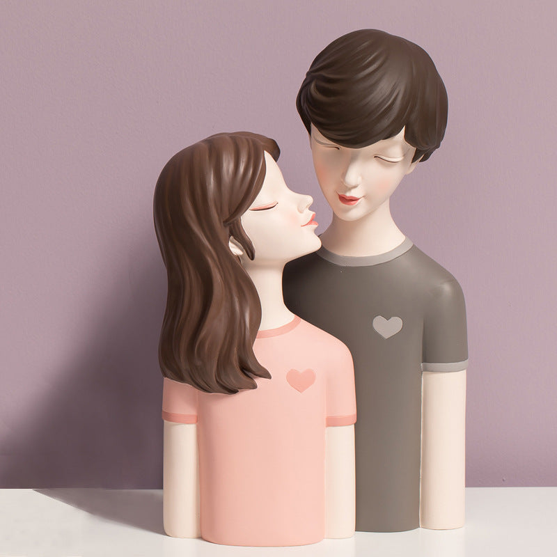 Young Girl Heart Sculptures, Couple Statue, Miniatures
